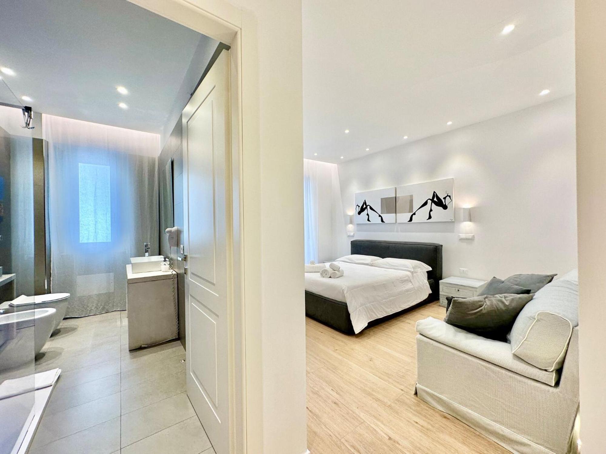 Spacious House In The Heart Of Cagliari With Terrace Villa Екстериор снимка